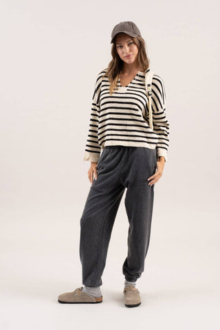 STRIPE SPLIT NECK LONG SLEEVE KNIT SWEATER: BLACK