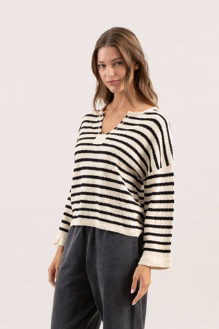 STRIPE SPLIT NECK LONG SLEEVE KNIT SWEATER: BLACK