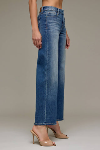 Hidden Medium Wash Jeans