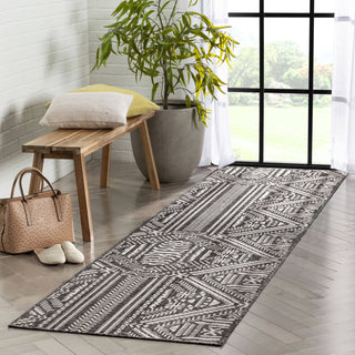Khalo Tribal Indoor/Outdoor Black Flat-Weave Rug: 5'3" x 7'3"