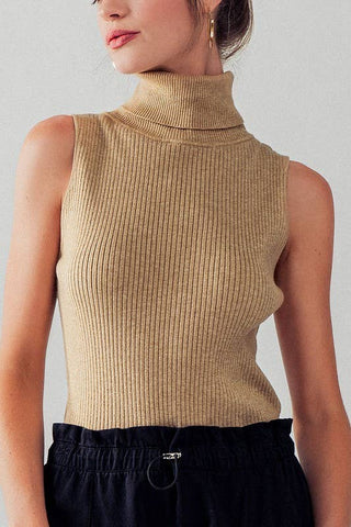 RIB KNIT SLEEVELESS TURTLE NECK TOP: CAMEL / S/M-3:M/L-3