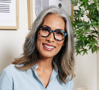 Luster (Blue Light): Spice Quartz/Spice / Reading / 2.50