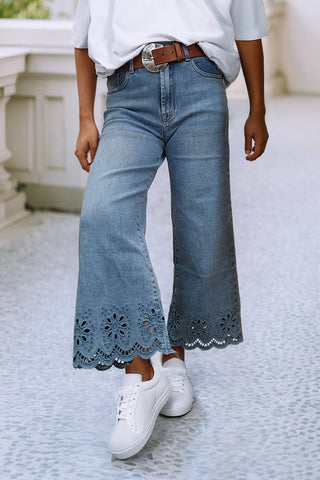Embroidered Cropped Jeans