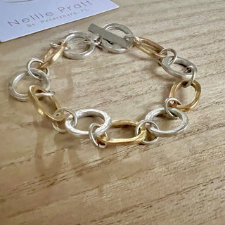 Mani on Central
mixed metal bracelet