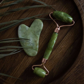 Roller and Gua sha Green Jade Stone Duo