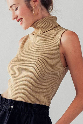 RIB KNIT SLEEVELESS TURTLE NECK TOP: IVORY / S/M-3:M/L-3